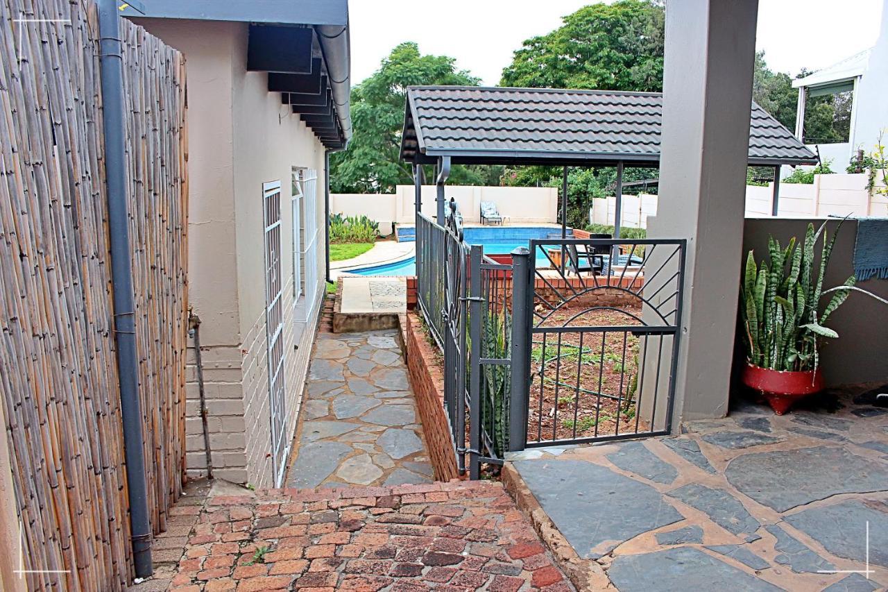 The Global Link Hub Hotel Pretoria Exterior photo