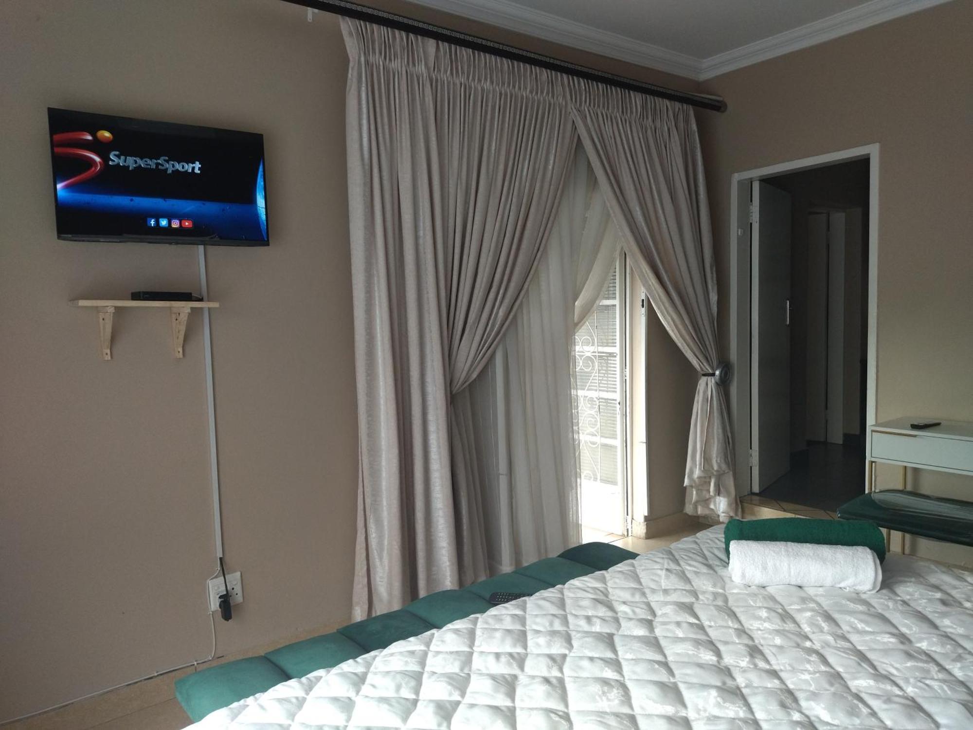 The Global Link Hub Hotel Pretoria Exterior photo